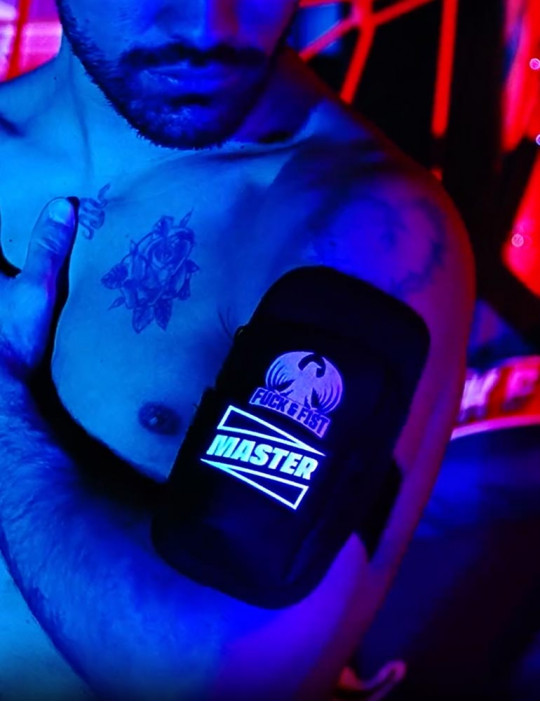 Mise en situation avec un homme : Fuck Bag Darklands "Master" - Fuck and Fist