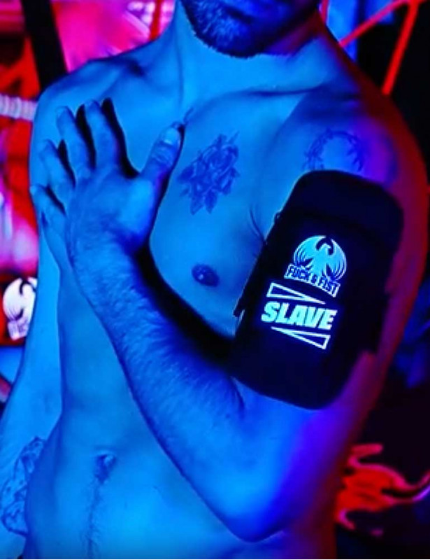 Fuck Bag Darklands "Slave" - Fuck and Fist mise en situation