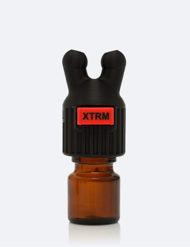 Mise en situation du bouchon Kinky 2XL XTRM + Poppers