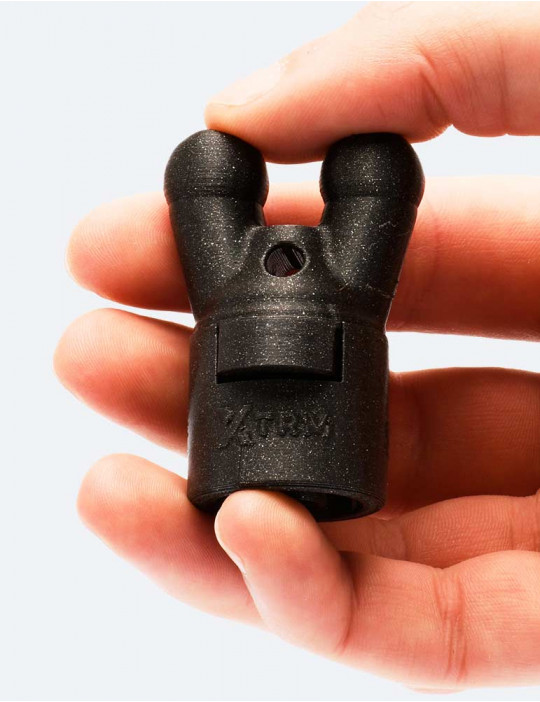 Prise en main du bouchon inhalateur double étanche Small - XTRM Leakproof