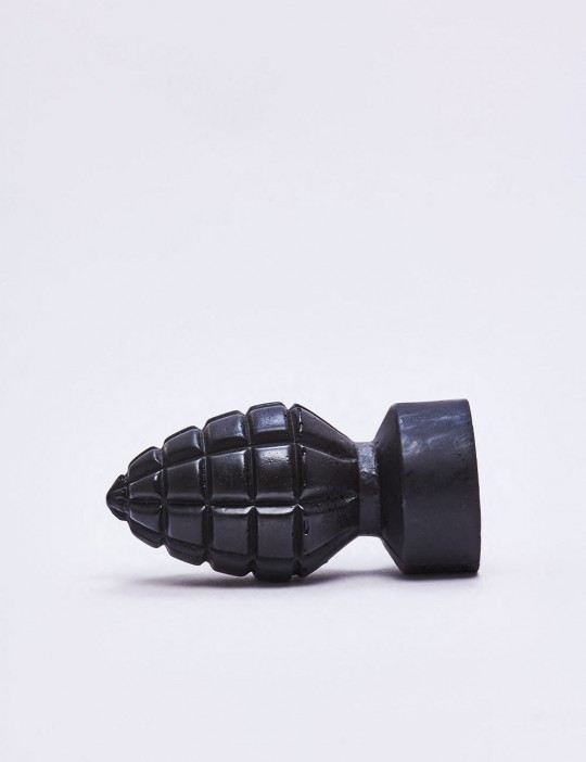 Plug anal en forme de grenade de 15 cm
