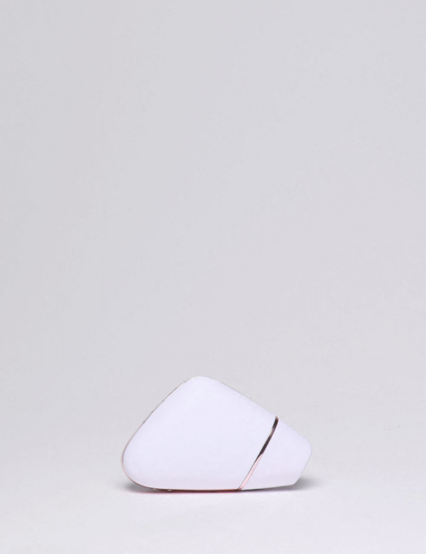 Vibromasseur Love Triangle - Satisfyer - Blanc design