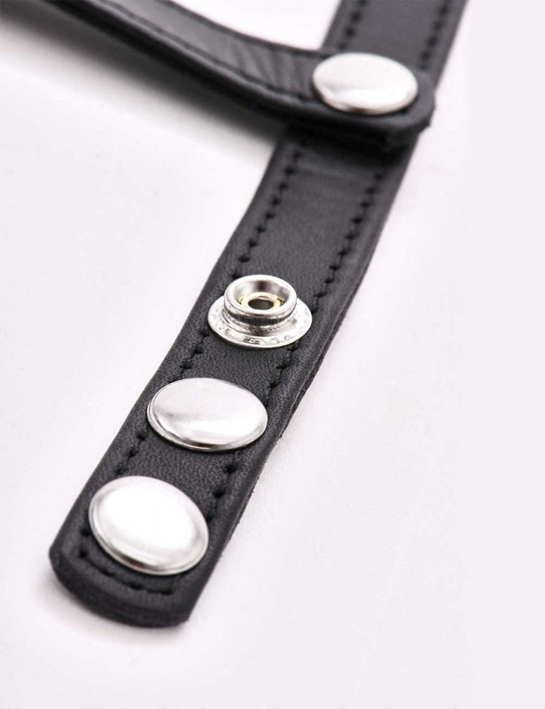 Ballstretcher et Cockring en Cuir ajustable Strict Leather