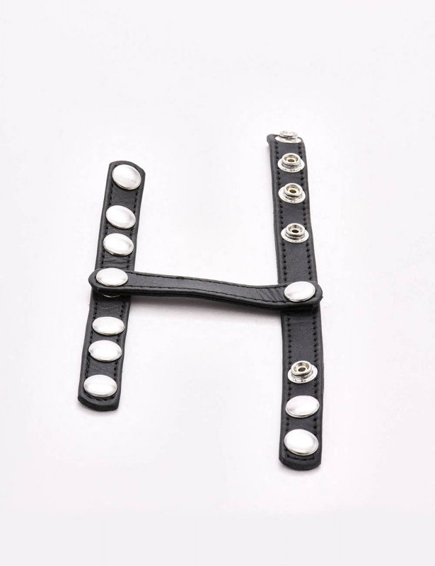 Produit Ballstretcher et Cockring en Cuir Strict Leather