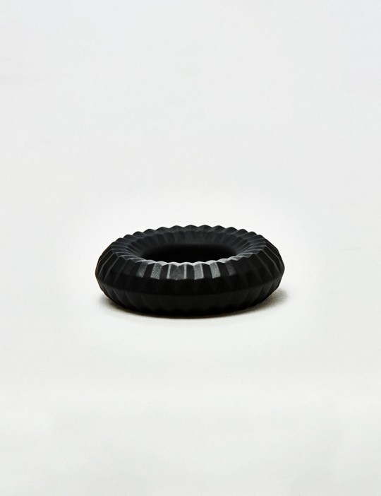 Cockring Liquid Silicone Nitro Ring noir vue de coté