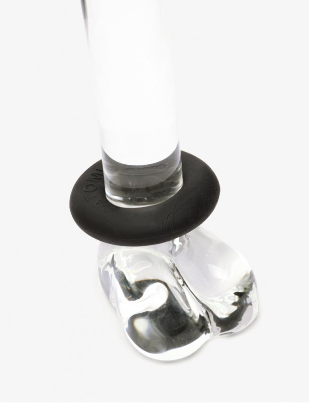 mise en place du Cockring Donut-2 Night Edition Oxballs