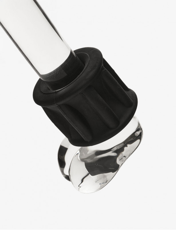 Cockrings Ballstretcher Night Edition - en action