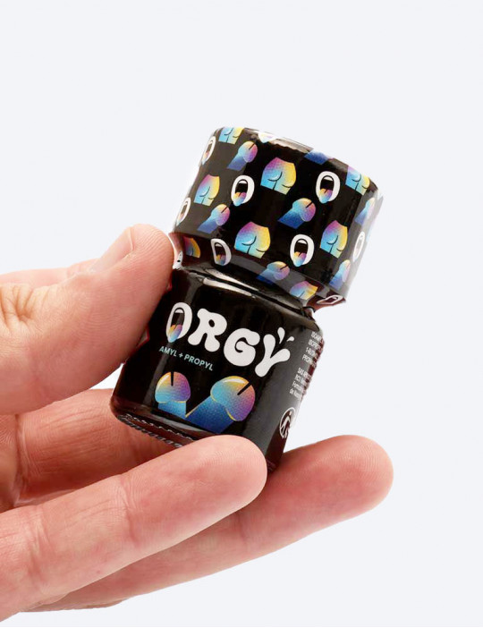 Poppers penché vue de face