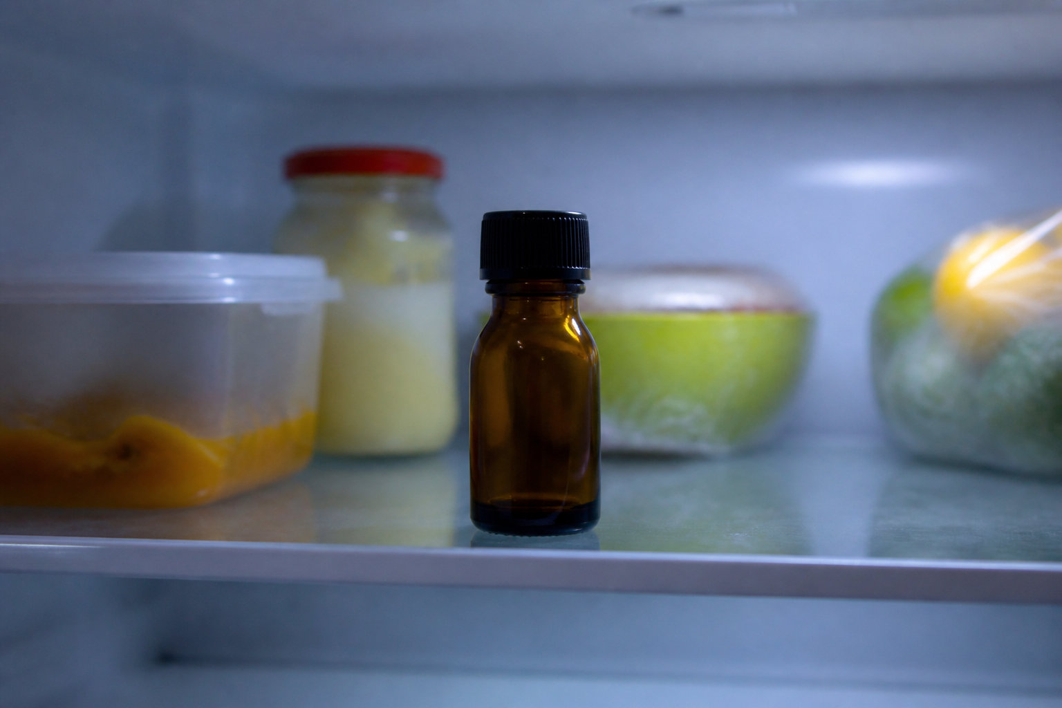 poppers stocké dans un réfrigirateur